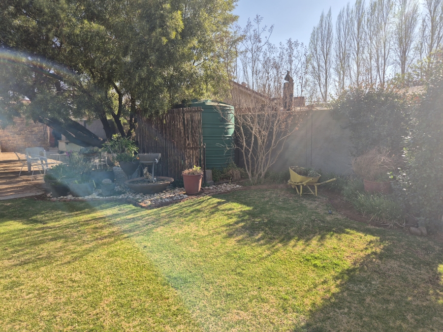 5 Bedroom Property for Sale in Wolmaransstad North West